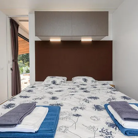 Hébergement de vacances Gorgeous In With Kitchen Mandre